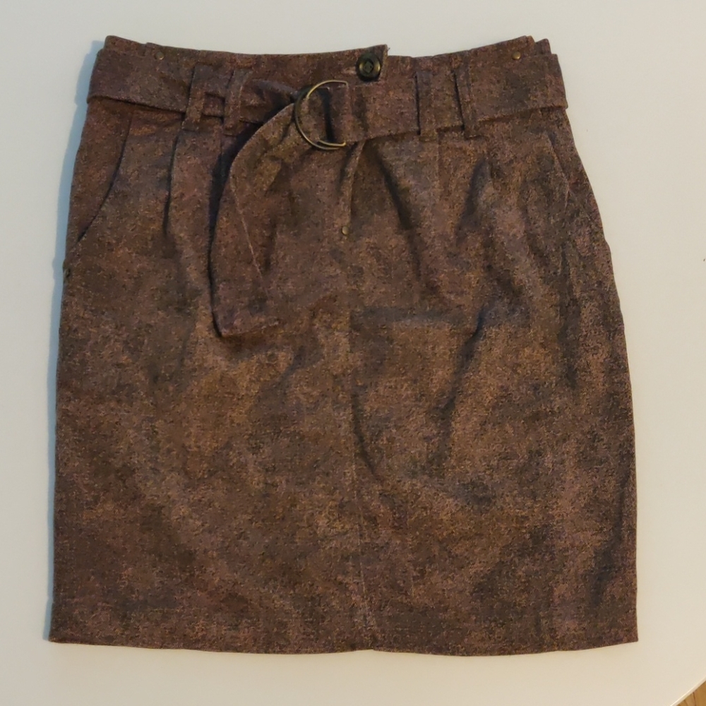Brown mini skirt with belt